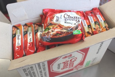 CARTON DE 20 NOUILLES RAMEN CHAMPONG RAMYUN 124G