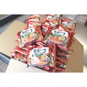 CARTON DE 30 NOUILLES RAMEN NISSIN AUX PICES 100G